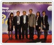 2012年第七屆亞洲睡眠學術會議大會主席陳濘宏主任及林嘉謨理事長與本公司專案團隊合影